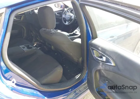 2015 Chrysler 200 Limited из США, поврежденный, VIN 1C3CCCAB3FN739112